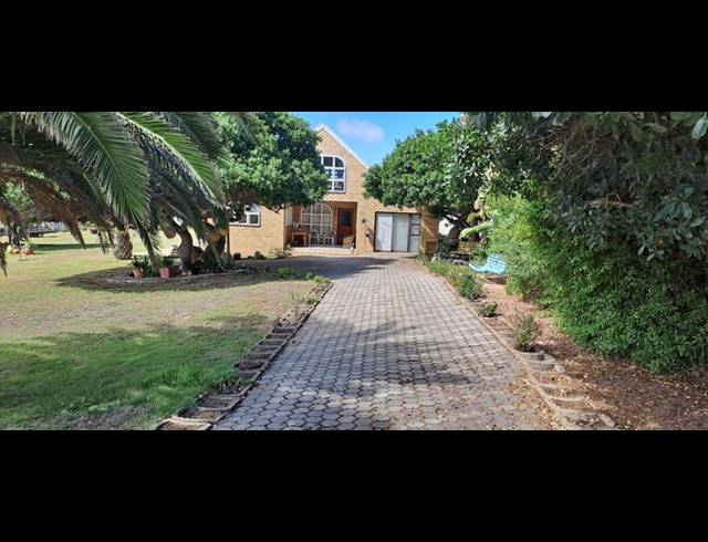 2 BEDROOM HOUSE FOR SALE IN STILBAAI-WES